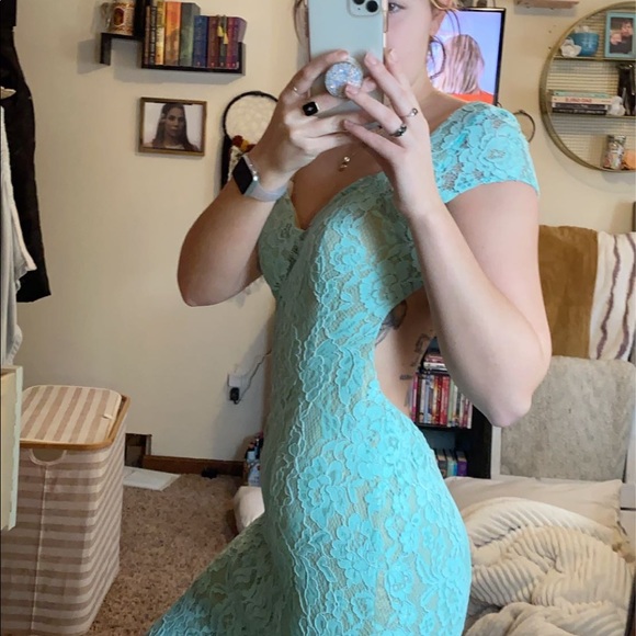 Prom Dress - Picture 2 of 4